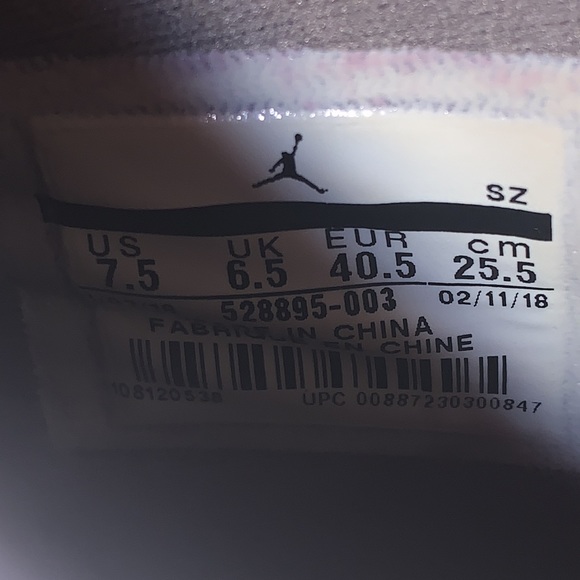 Jordan 11 Low “Cool Grey” - Picture 5 of 7